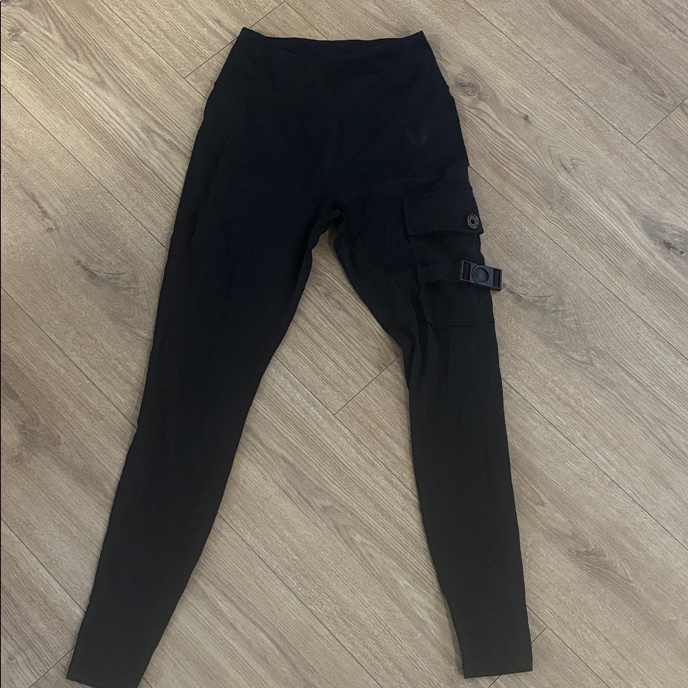 FirmAbs Black High-Waisted Leggings with Side Pocket